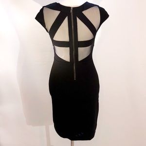 BB DAKOTA LBD! Eye catching sheer mesh back! (Size